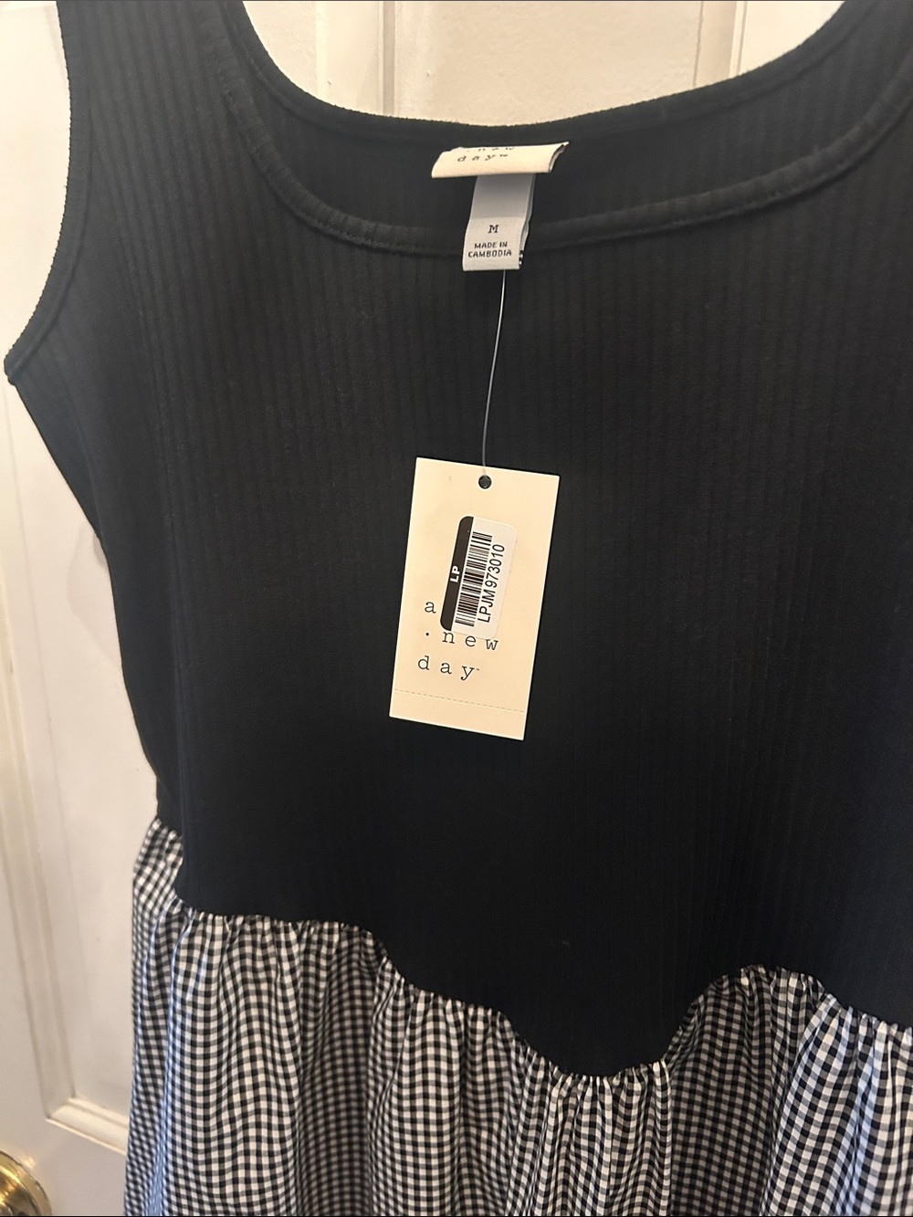 a new day NWT Women’s Black Tank Top with Black-and-White Gingham Midi Dress - Picture 8 of 8